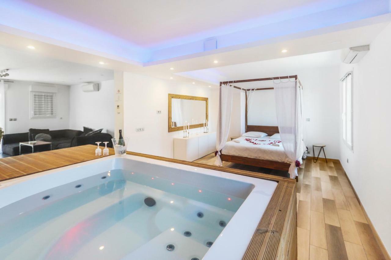 Pointe Rouge Jacuzzi